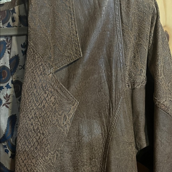 Vintage Genuine Leather Snake Print Elegant Brown Leather Trench Coat - Picture 5 of 10
